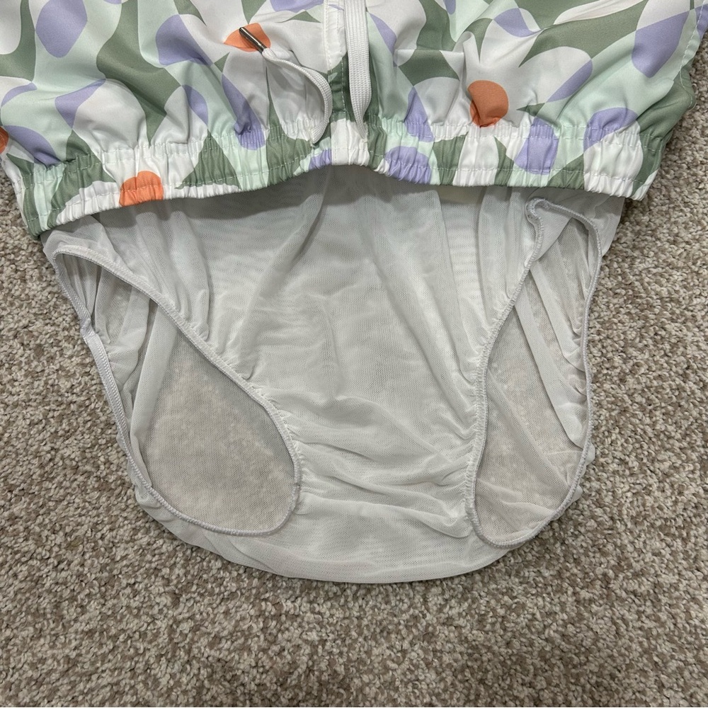 Bather Sage Daisy Trip Swim Trunk - Picture 7 of 7